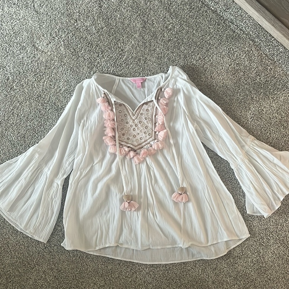 Lilly Pulitzer Blouse with pink accent tassels XS
